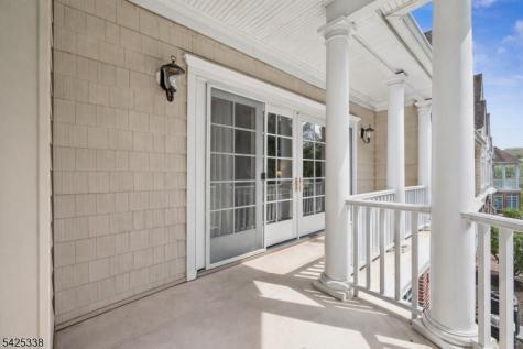 28 Schmidt Circle Watchung NJ 07069