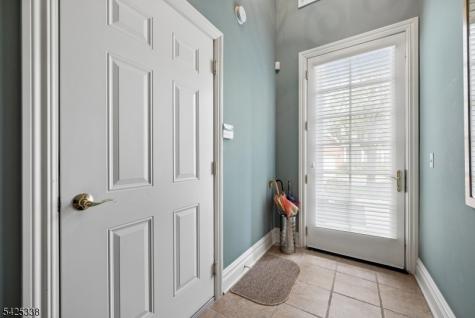 28 Schmidt Circle Watchung NJ 07069