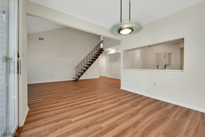 105 Quartz Lane Paterson NJ 07501