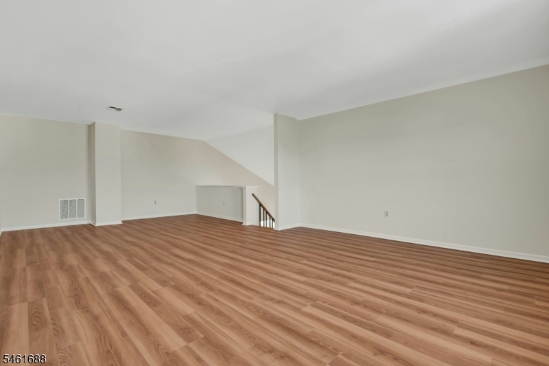 105 Quartz Lane Paterson NJ 07501