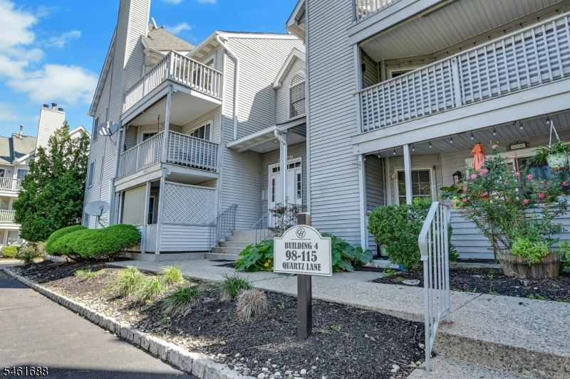 105 Quartz Lane Paterson NJ 07501