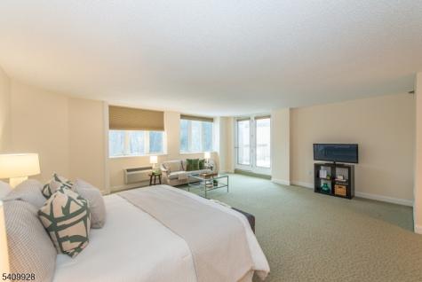 10 Smith Manor Boulevard West Orange NJ 07052