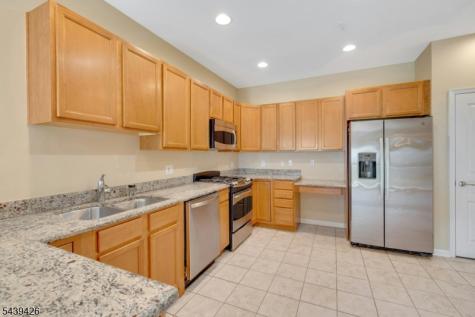 2202 Warrens Way Wanaque NJ 07465