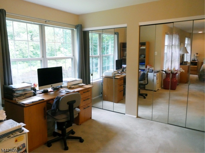 92 Stonehedge Court Franklin NJ 08873