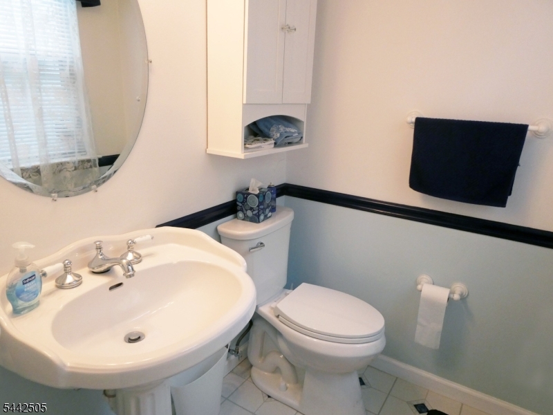 92 Stonehedge Court Franklin NJ 08873
