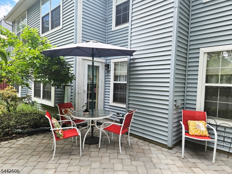 92 Stonehedge Court Franklin NJ 08873