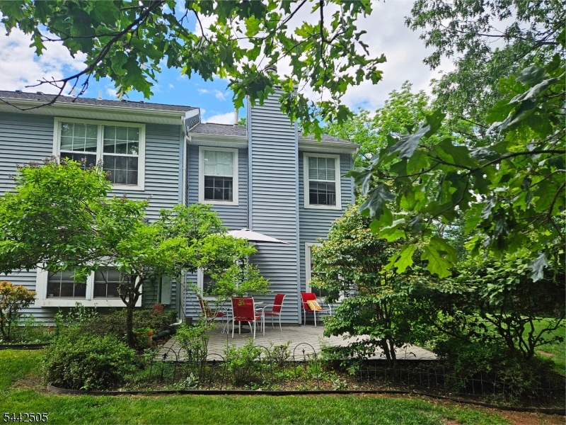 92 Stonehedge Court Franklin NJ 08873