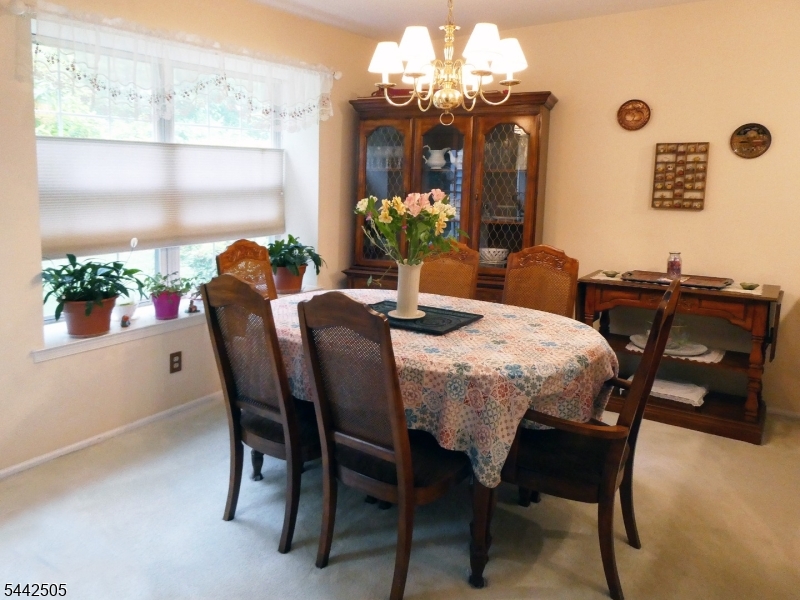 92 Stonehedge Court Franklin NJ 08873
