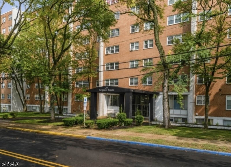 39 E 39th Street Paterson NJ 07514