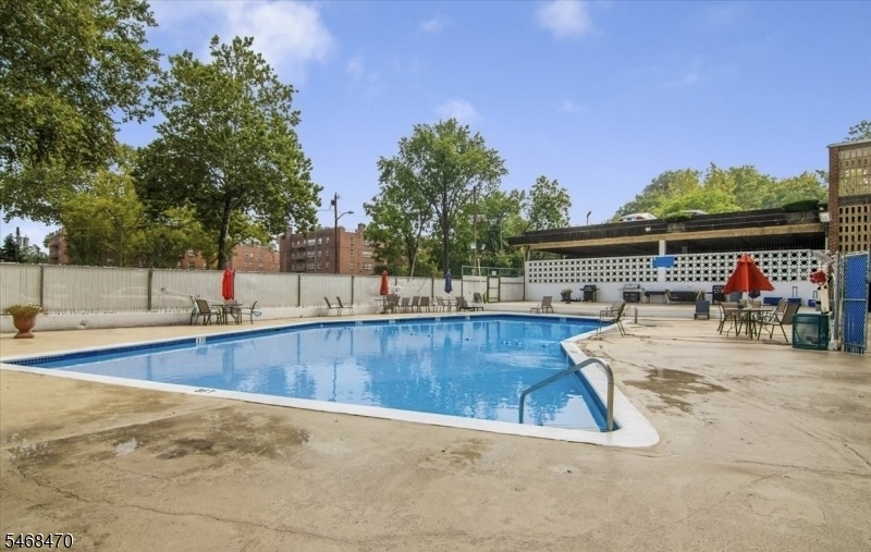 39 E 39th Street Paterson NJ 07514