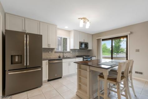 57 Woodhill Street Franklin NJ 08873