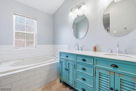 42 Pond Hollow Drive Jefferson NJ 07438