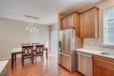 15 Bahr Circle Verona NJ 07044