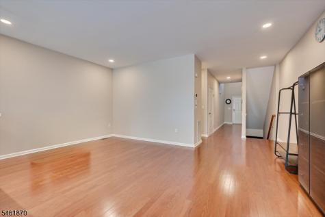15 Bahr Circle Verona NJ 07044