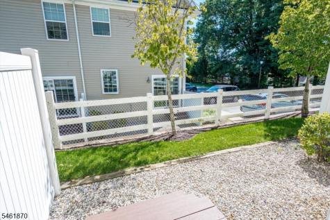 15 Bahr Circle Verona NJ 07044