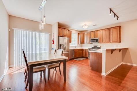 15 Bahr Circle Verona NJ 07044