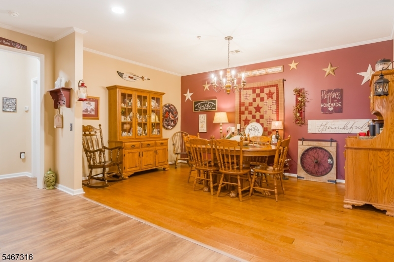 319 Regency Place Woodbridge NJ 07095
