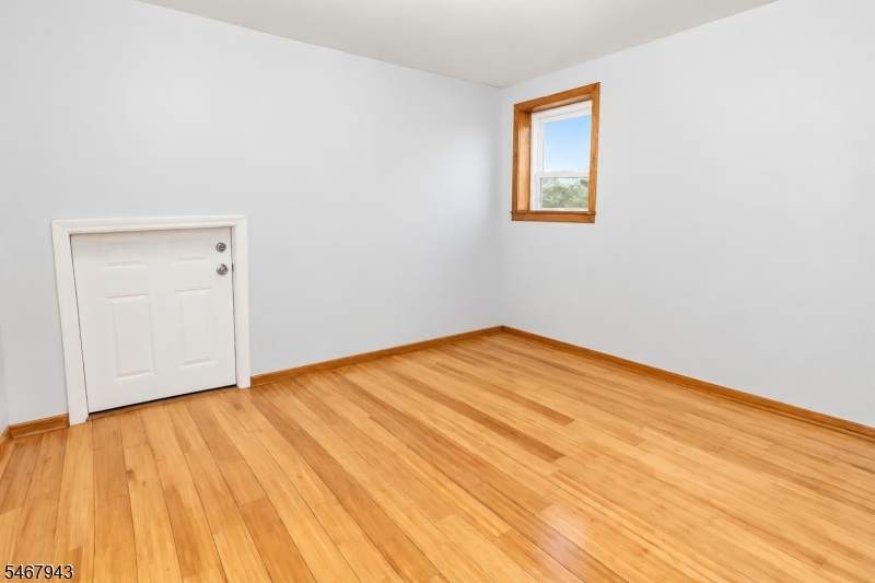592 N 6th Street Newark NJ 07107