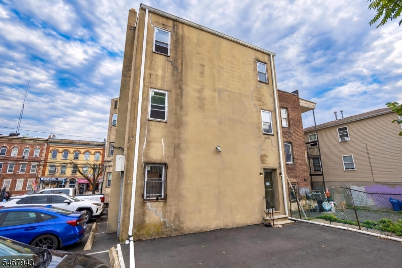 592 N 6th Street Newark NJ 07107