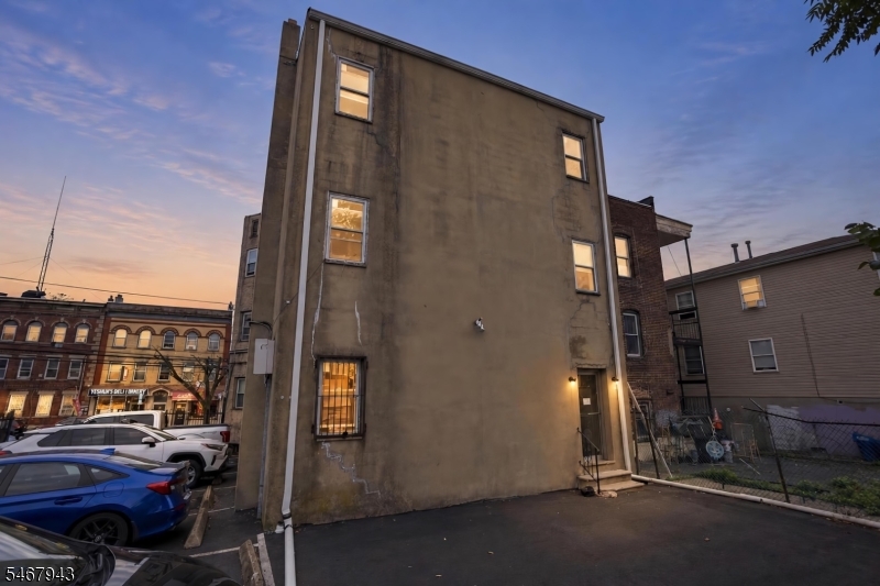 592 N 6th Street Newark NJ 07107