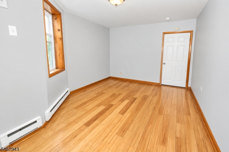 592 N 6th Street Newark NJ 07107