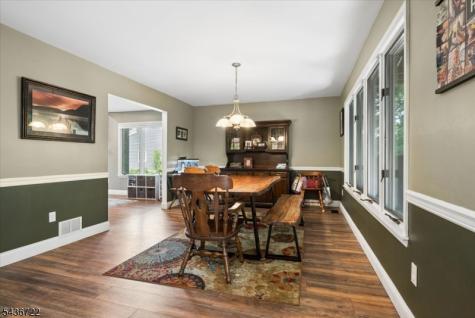 5 Saint Andrews Lane Clinton NJ 08801