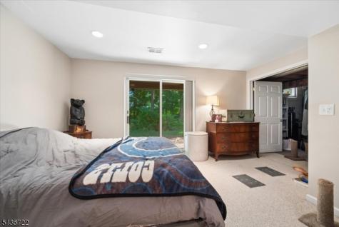 5 Saint Andrews Lane Clinton NJ 08801