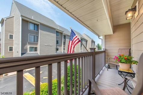 902 River Renaissance East Rutherford NJ 07073