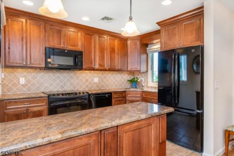 902 River Renaissance East Rutherford NJ 07073