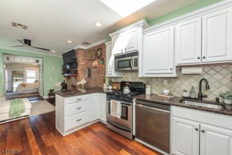 352 7th Street Jersey City NJ 07302