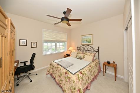 5206 Warrens Way Wanaque NJ 07465