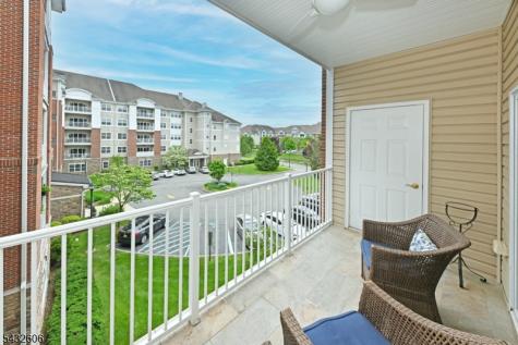 5206 Warrens Way Wanaque NJ 07465
