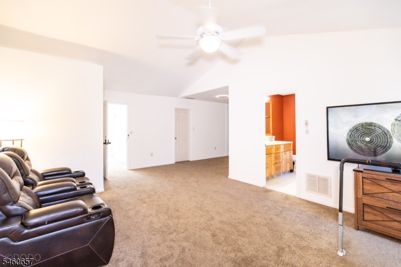 86 Gordon Avenue Lawrence NJ 08648