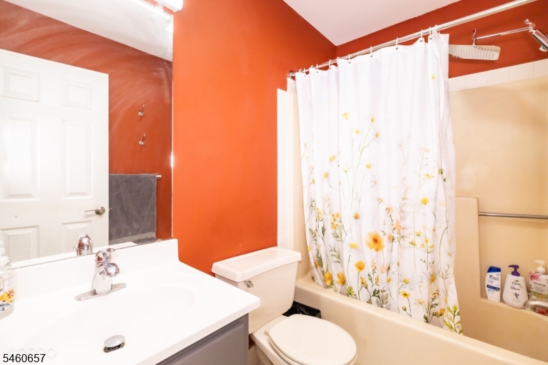86 Gordon Avenue Lawrence NJ 08648