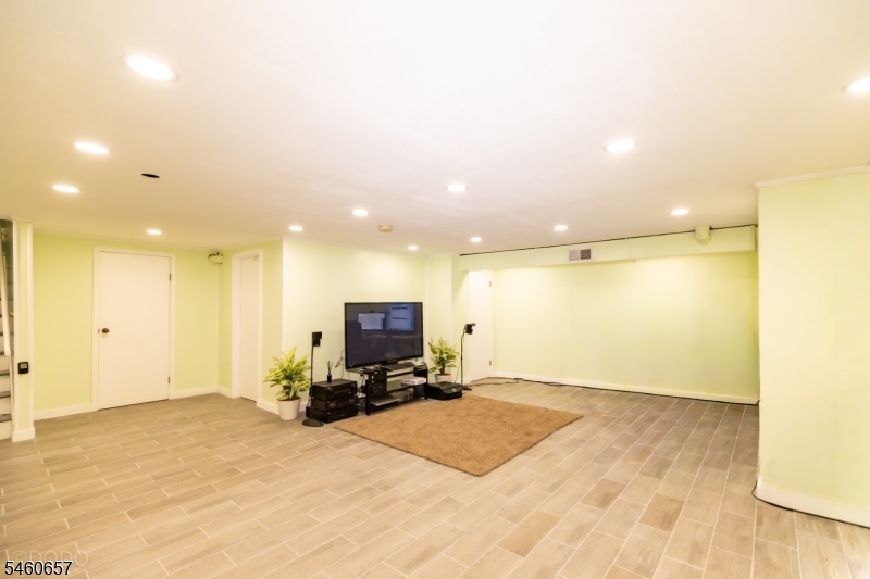 86 Gordon Avenue Lawrence NJ 08648