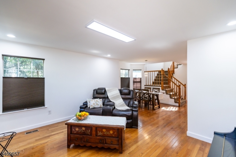 86 Gordon Avenue Lawrence NJ 08648