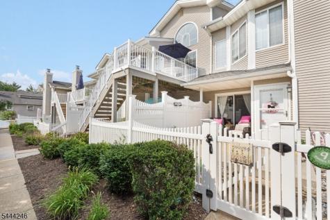 8 Bentley Court Bedminster NJ 07921