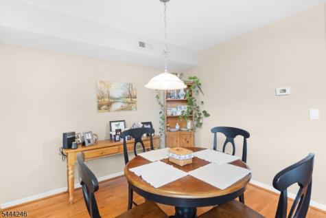 8 Bentley Court Bedminster NJ 07921