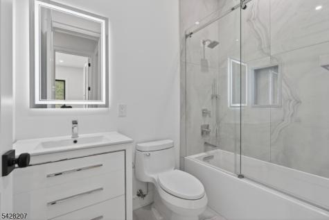 522 Valley Road Clifton NJ 07013
