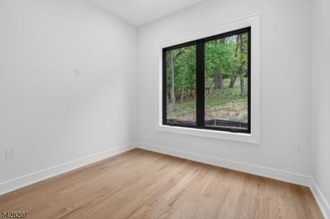 522 Valley Road Clifton NJ 07013