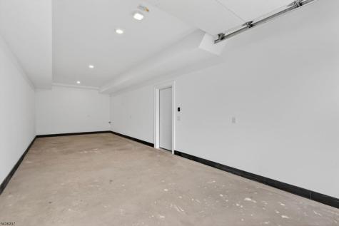 522 Valley Road Clifton NJ 07013