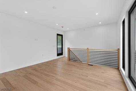 522 Valley Road Clifton NJ 07013