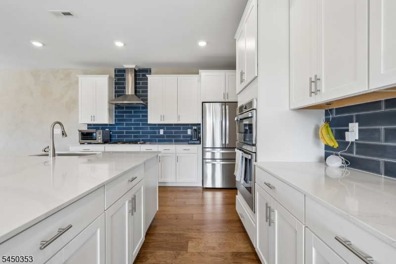 99 Ventura Drive East Hanover NJ 07936
