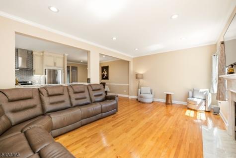 103 Emily Place Parsippany-troy Hills NJ 07054