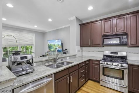 118 Donato Circle Scotch Plains NJ 07076