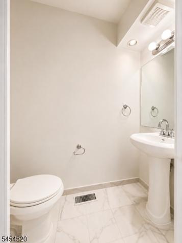 163 Marion Drive West Orange NJ 07052