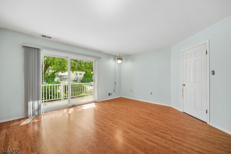 905 Montague Avenue Woodbridge NJ 08830