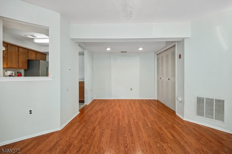 905 Montague Avenue Woodbridge NJ 08830