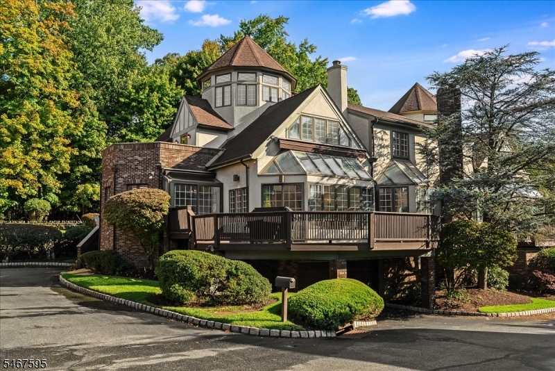 10 Kips Ridge C0010 Montclair NJ 07044