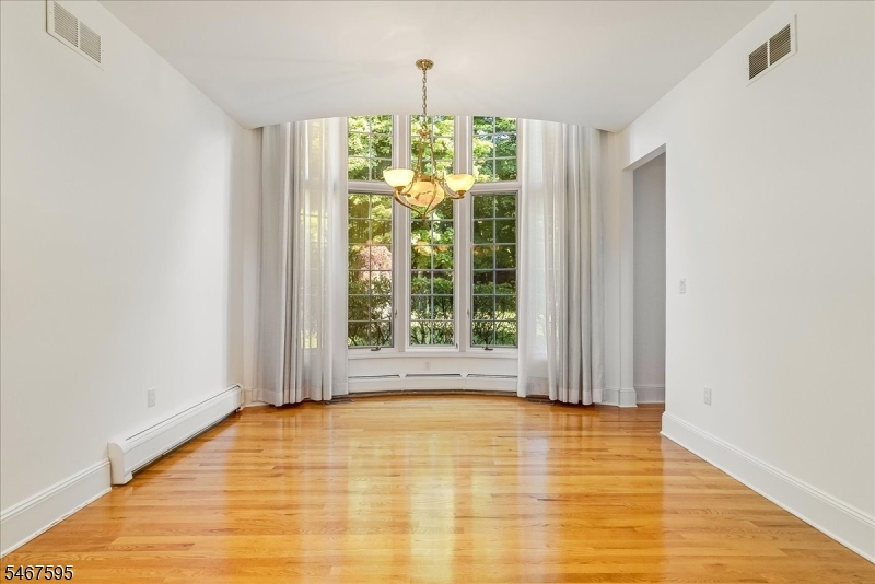 10 Kips Ridge C0010 Montclair NJ 07044